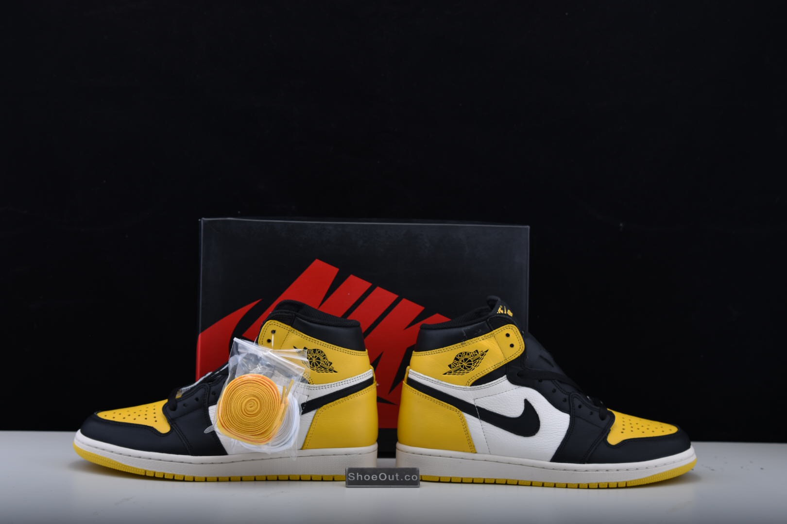 Air Jordan 1 Retro High OG “Yellow Toe” AR1020-700