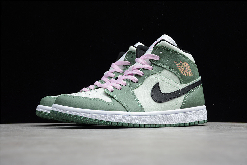 Air Jordan 1 Mid SE “Dutch Green” CZ0774-300