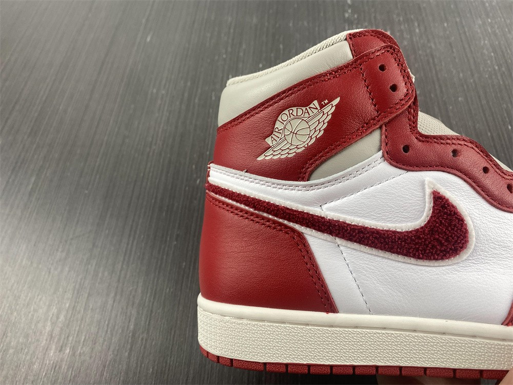 Air Jordan 1 High OG WMNS “Newstalgia” DJ4891-061