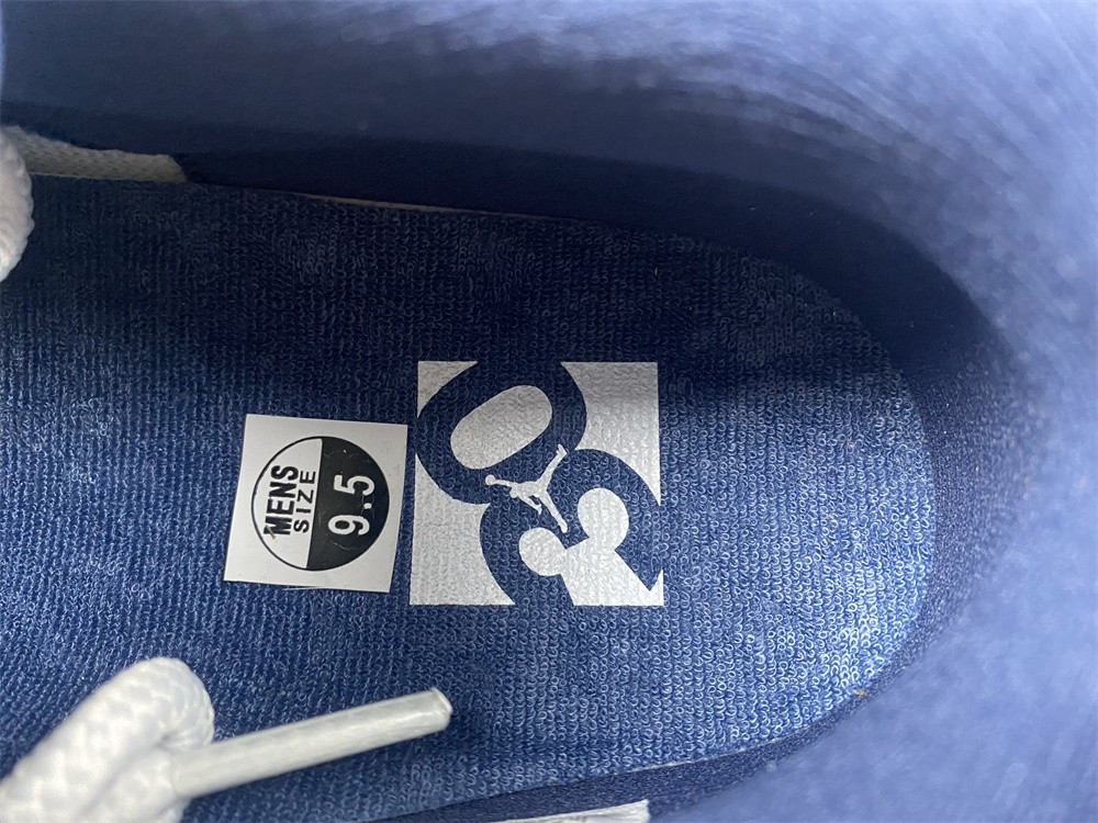 Jordan 11 Retro Low Georgetown (GS)  528896-007