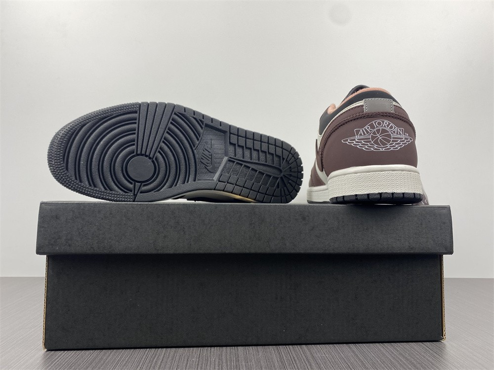 Air Jordan 1 Low “Mocha Brown” DC6991-200