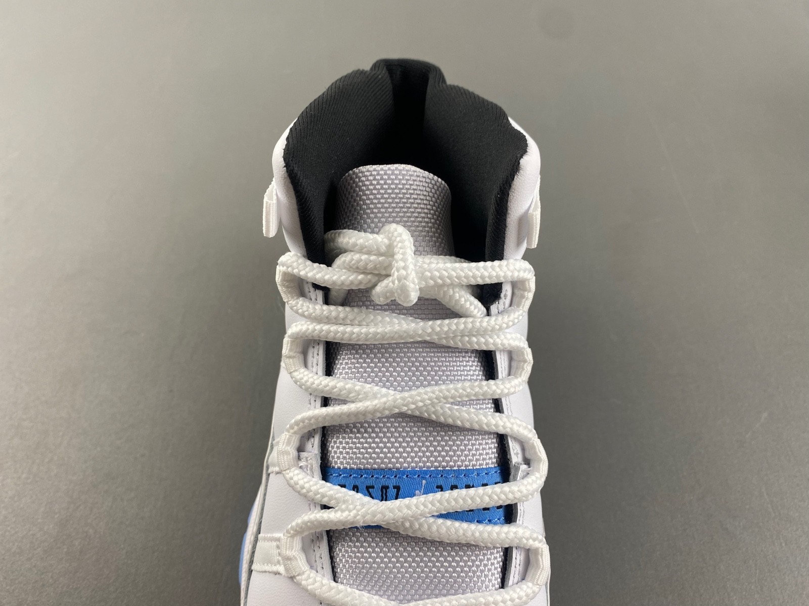 Air Jordan 11 “legend Blue 378038-104