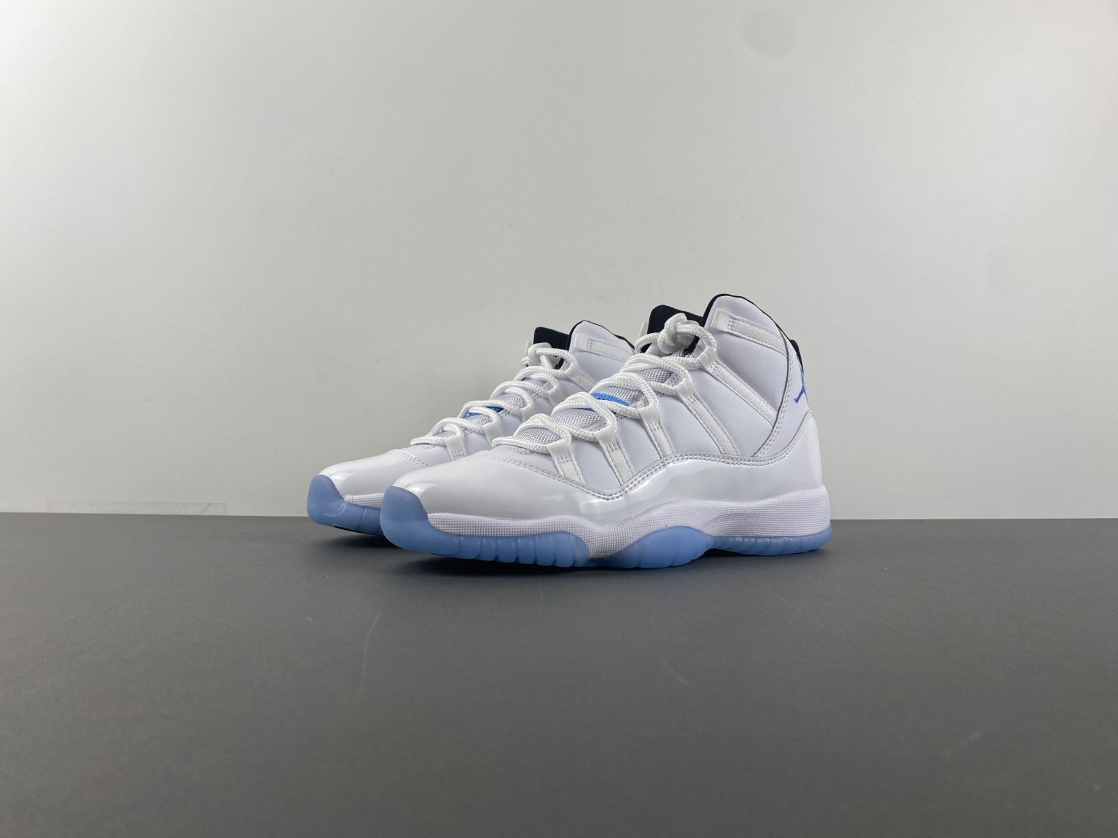 Air Jordan 11 “legend Blue 378038-104