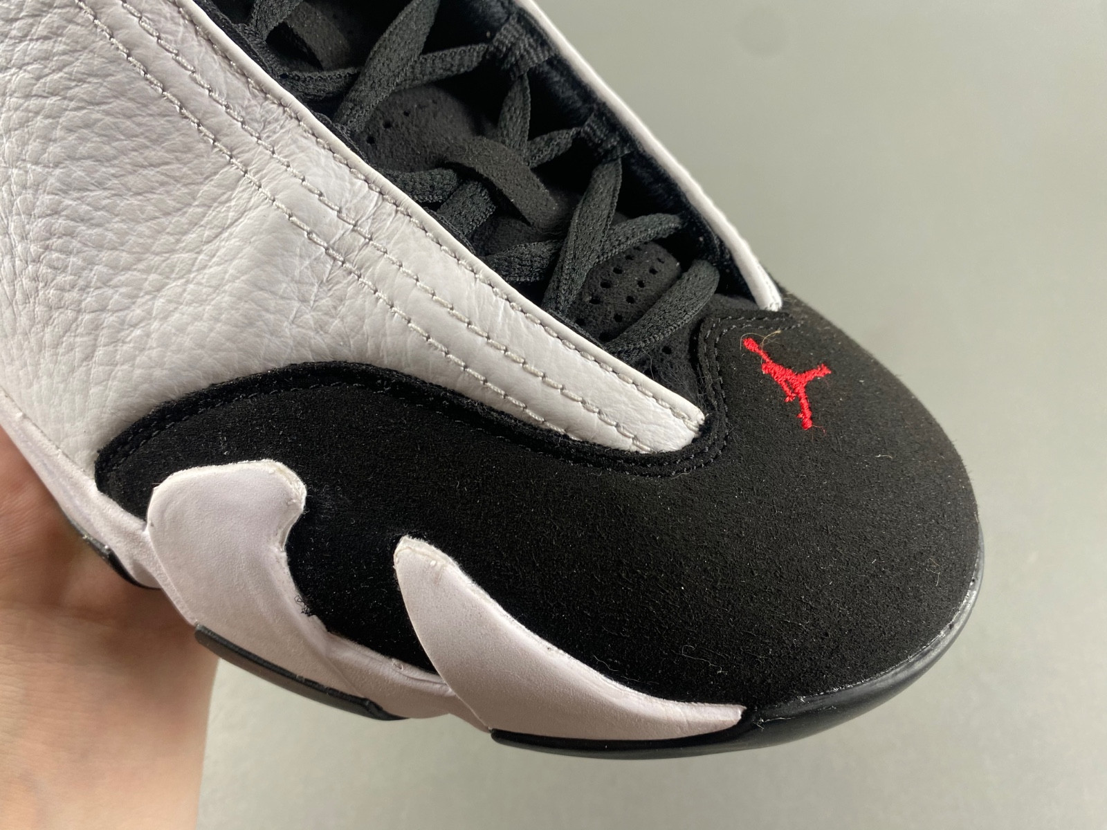 Air Jordan 14 “Black Toe” 487471-160