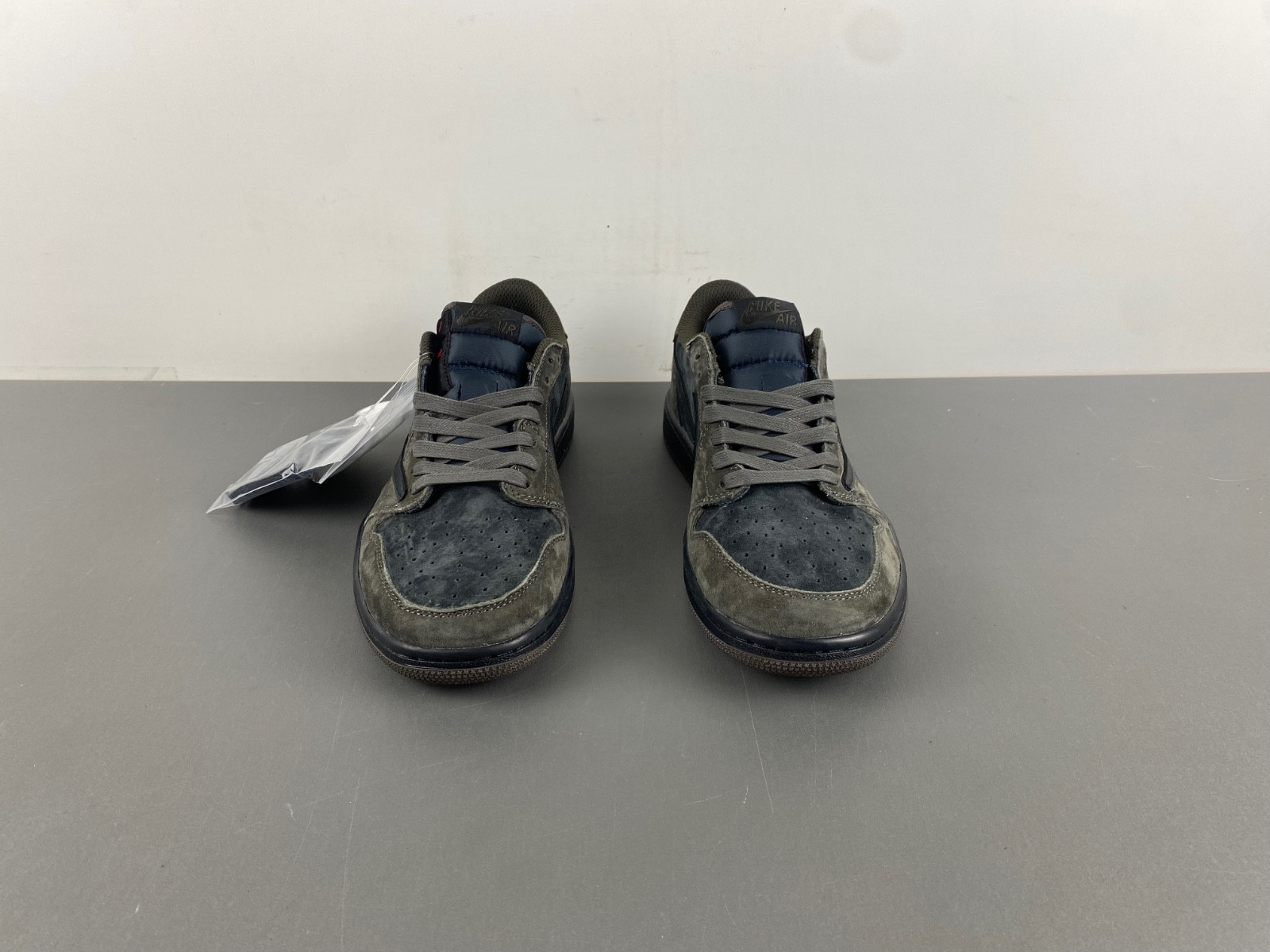 Travis Scott x Air Jordan 1 Low OG CQ4277-111