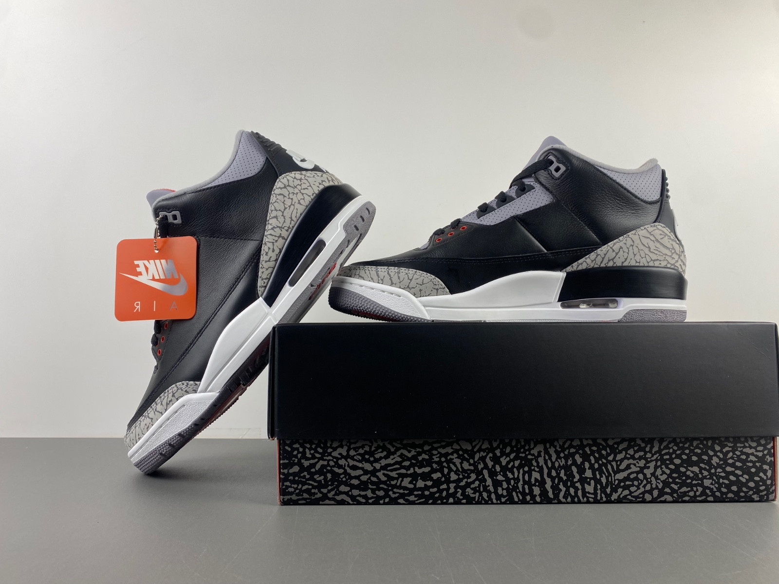 Air Jordan 3 OG “Black Cement” 2024 DN3707-010