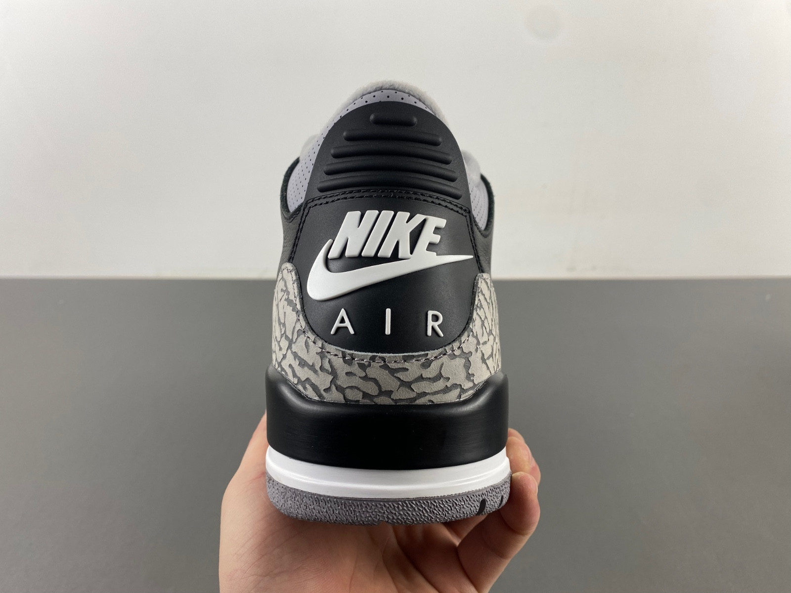 Air Jordan 3 OG “Black Cement” 2024 DN3707-010