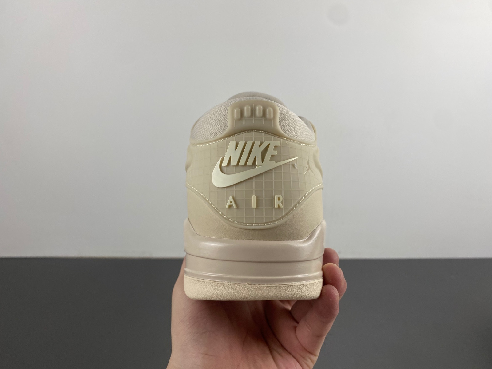 Air Jordan 4 RM HQ3441-110