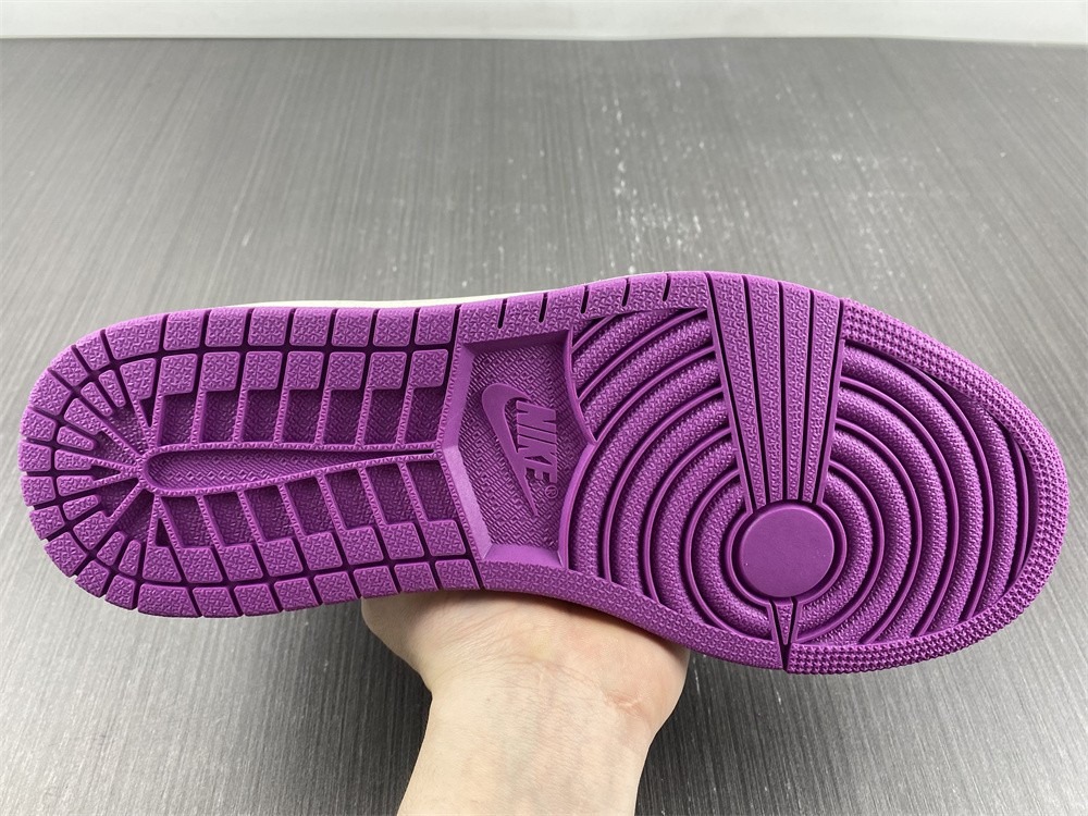 Air Jordan 1 Mid BQ6472-501