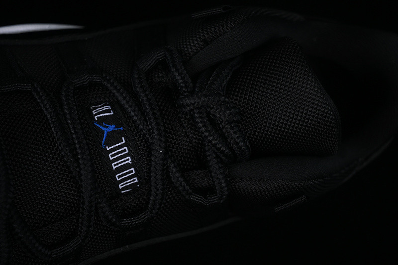 AIR JORDAN 11 RETRO LOW SPACE JAM FV5104-004