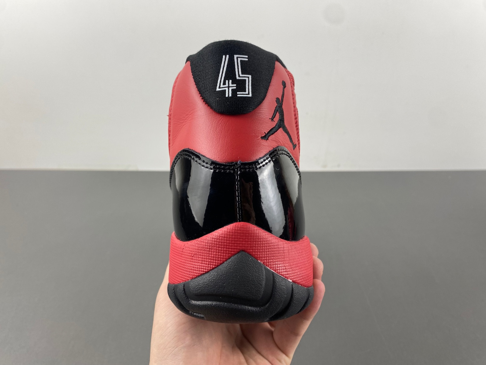 Air Jordan 11 CT8012-600