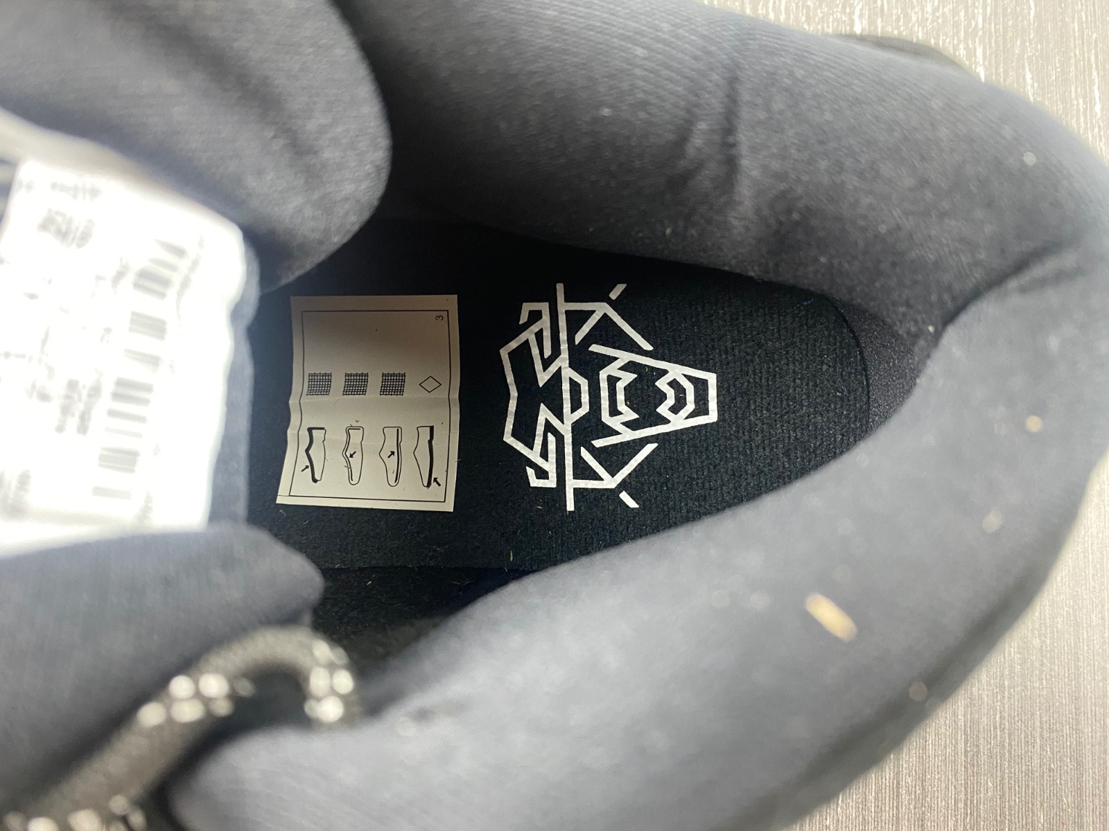 Air Jordan 13 “Black Cat” 414571-011