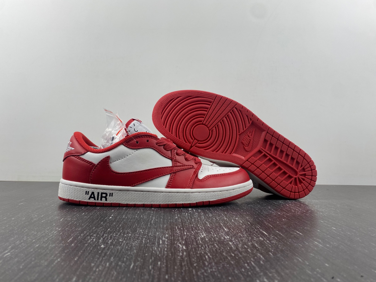 OFF-WHITE x Travis Scott x Air Jordan 1 DM7890-103