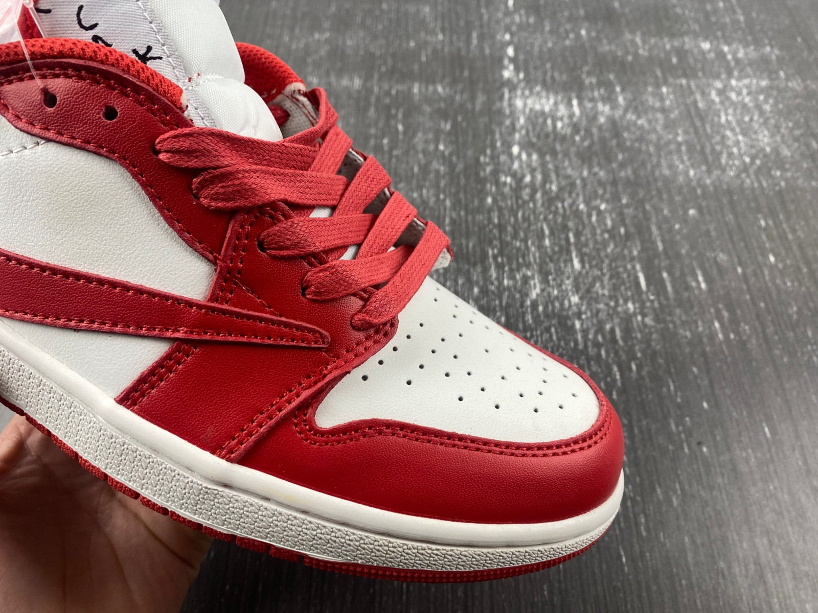 OFF-WHITE x Travis Scott x Air Jordan 1 DM7890-103