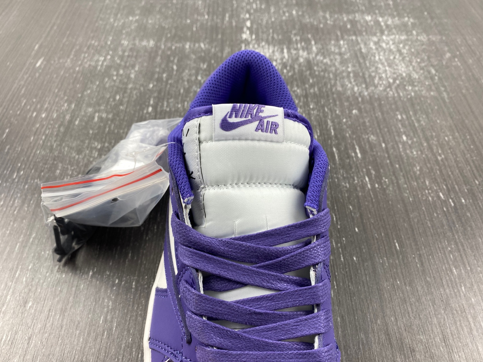 OFF-WHITE x Travis Scott x Air Jordan 1 DM7890-386