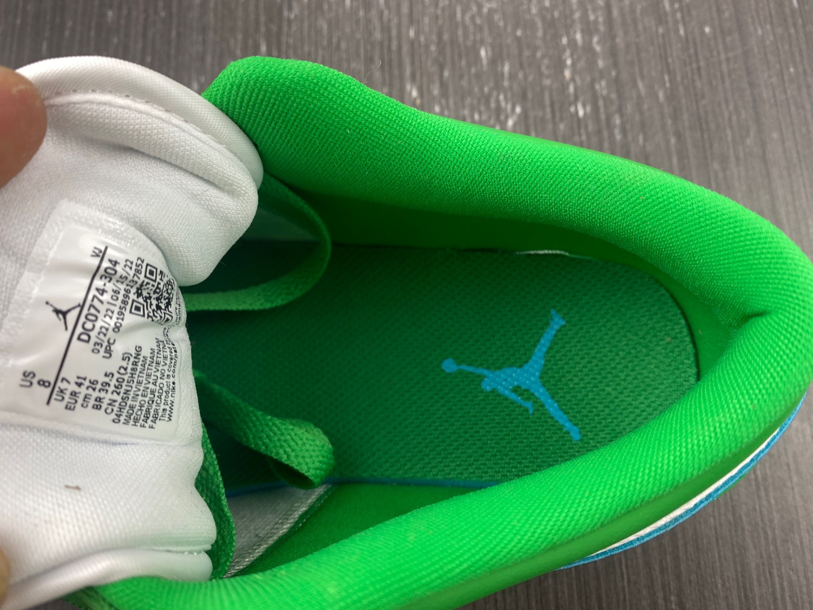 Air Jordan 1 Low WMNS “Lucky Green” DC0774-304