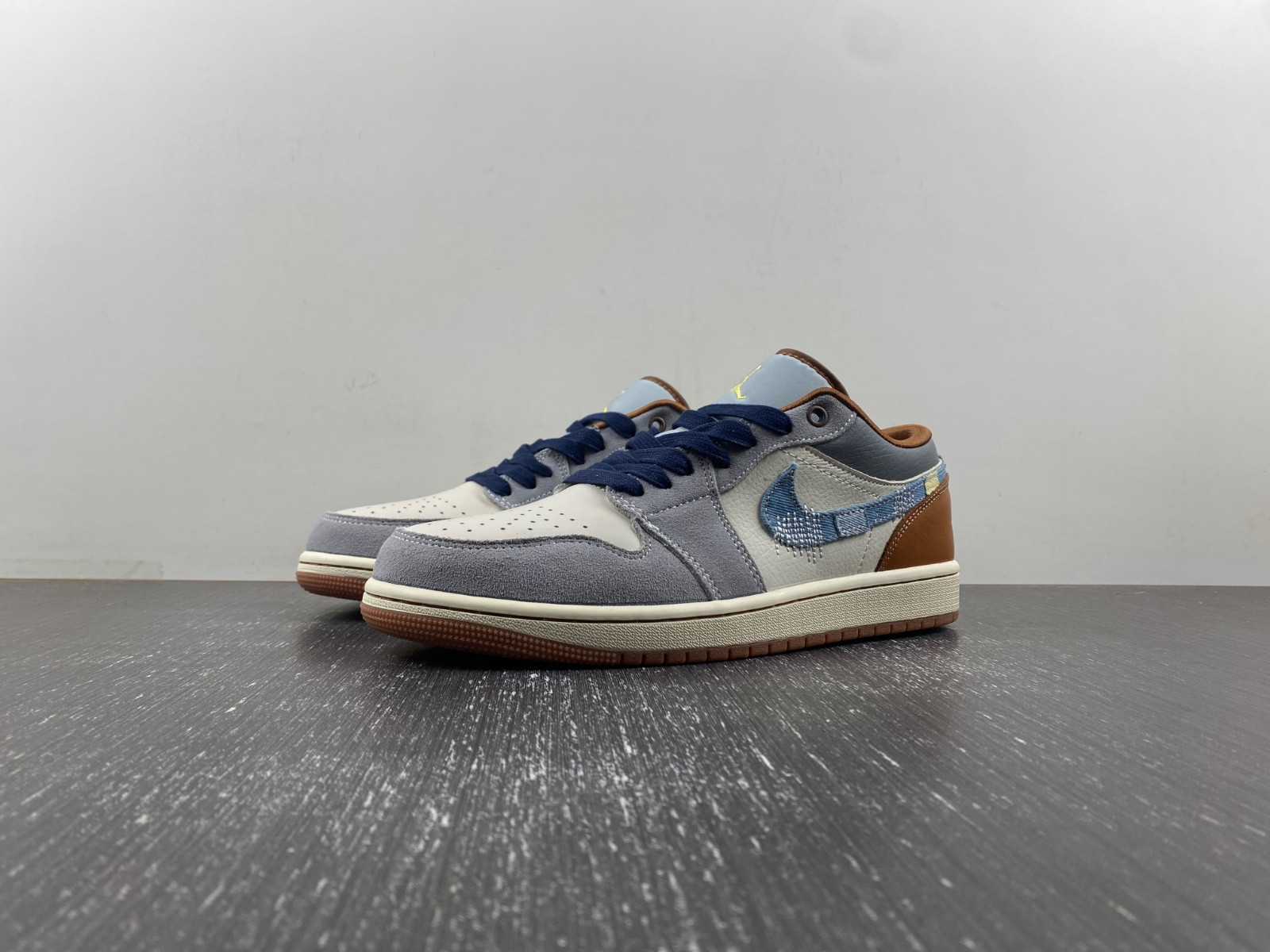 Air Jordan 1 Low  FZ5042-041