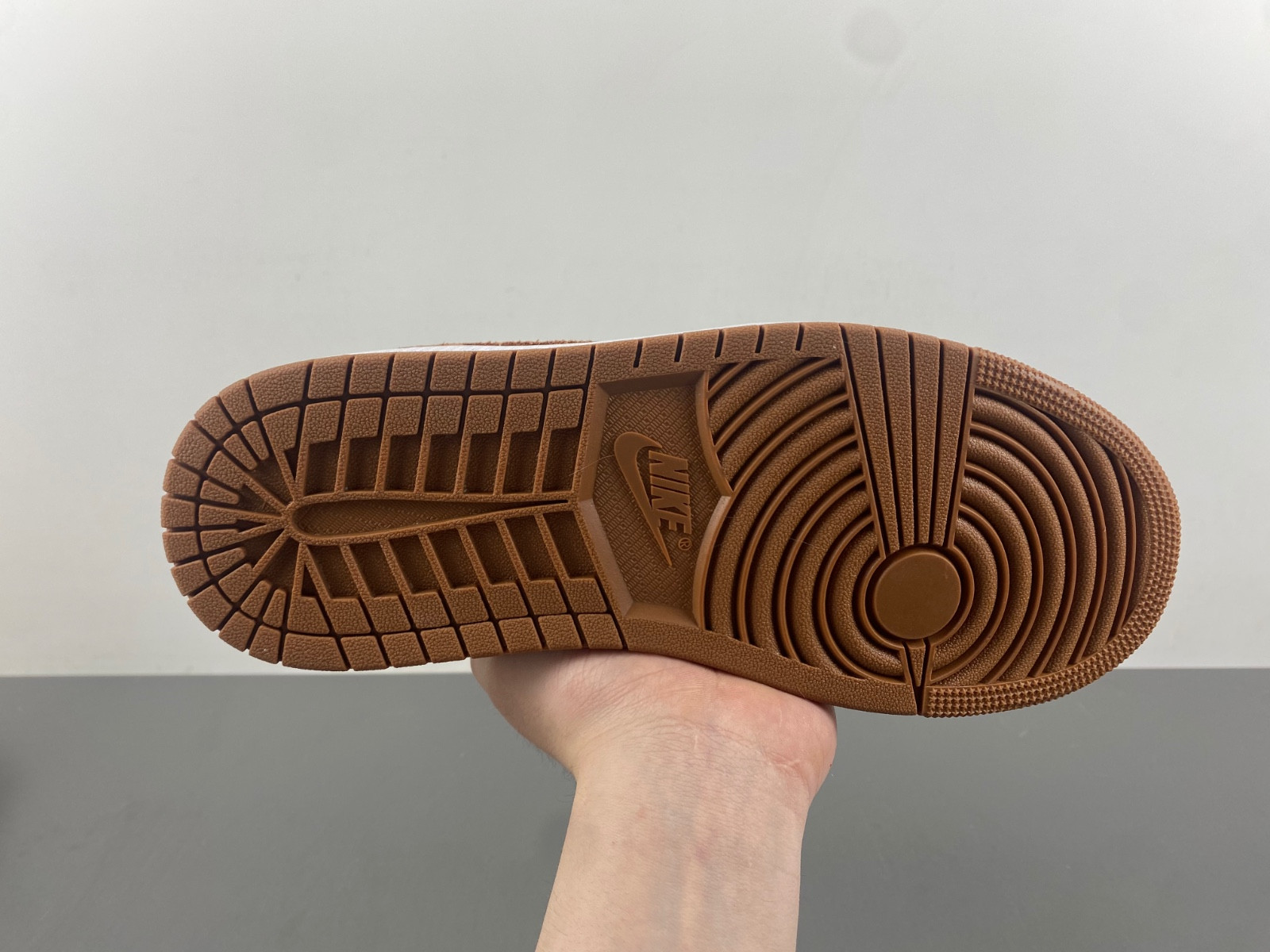 Air Jordan 1 Low FJ3453-200