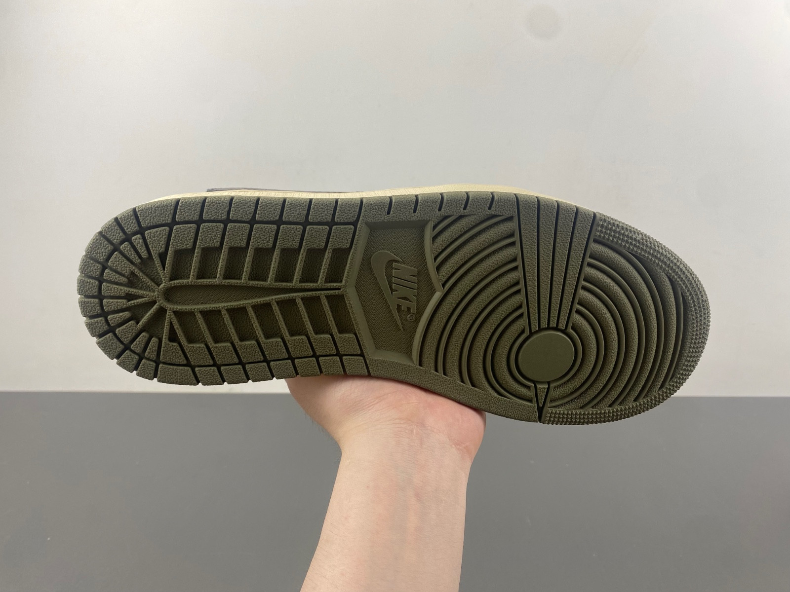 Travis Scott x Air Jordan 1 Low OG DM7866-200