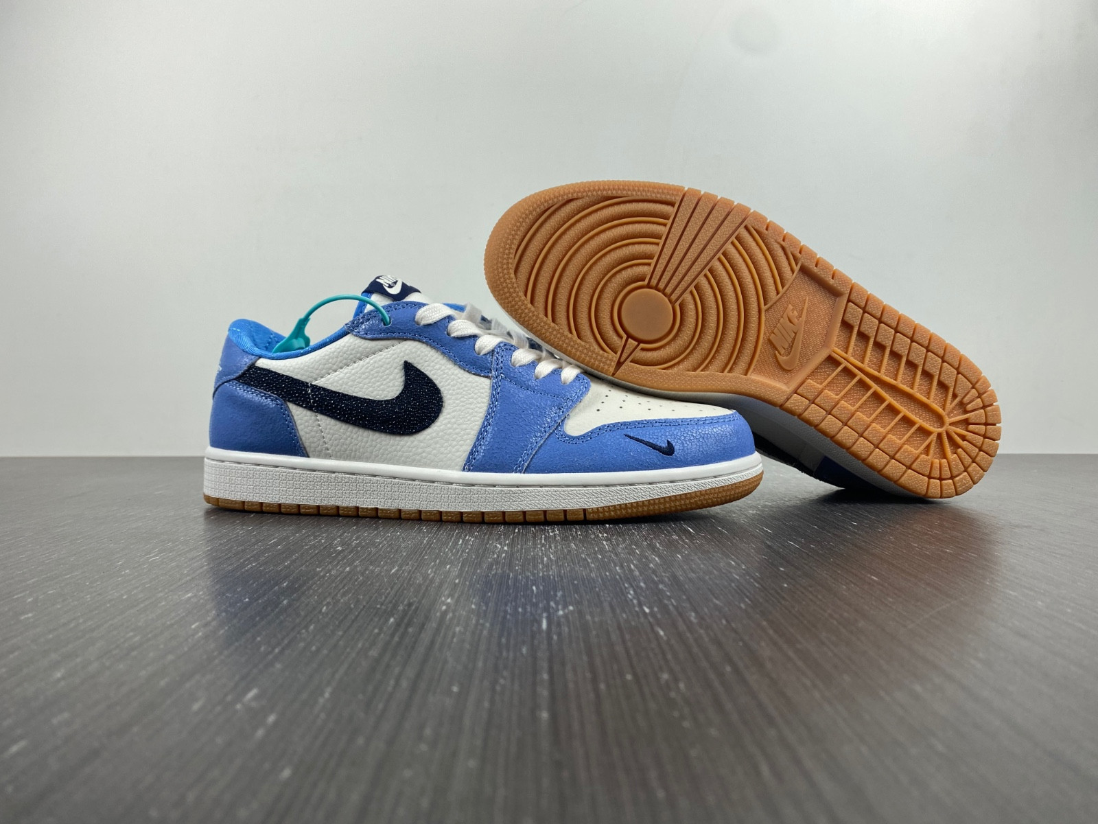 Air Jordan 1 Low DZ0791-102