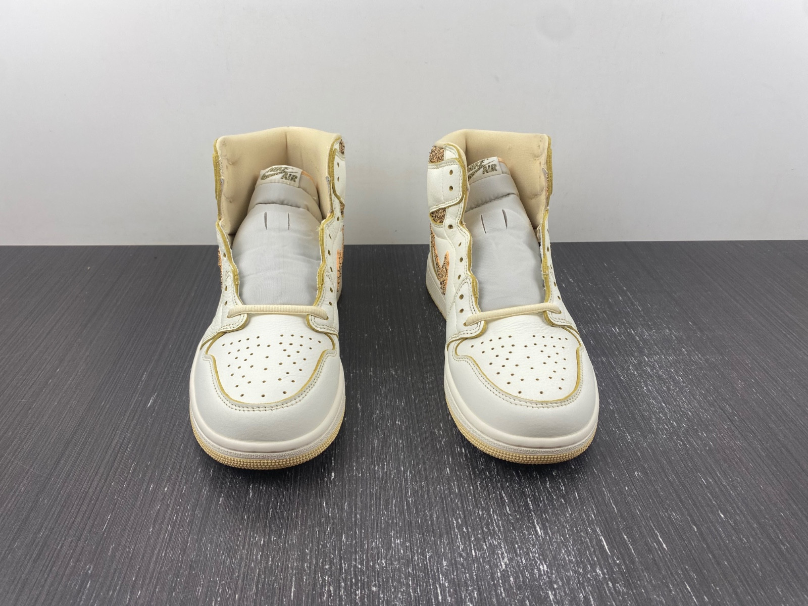 Air Jordan 1 High OG “Craft” FD8631-100