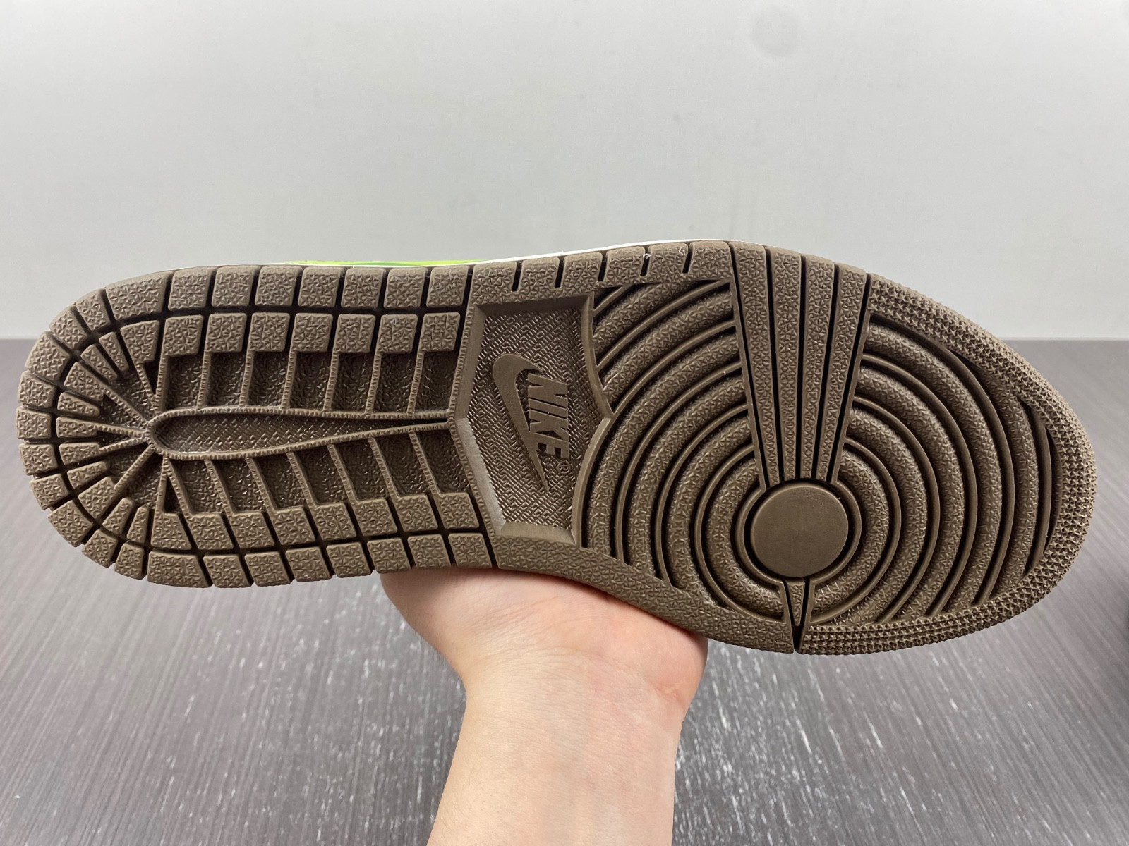 Jordan 1 Retro Low CZ0790-043