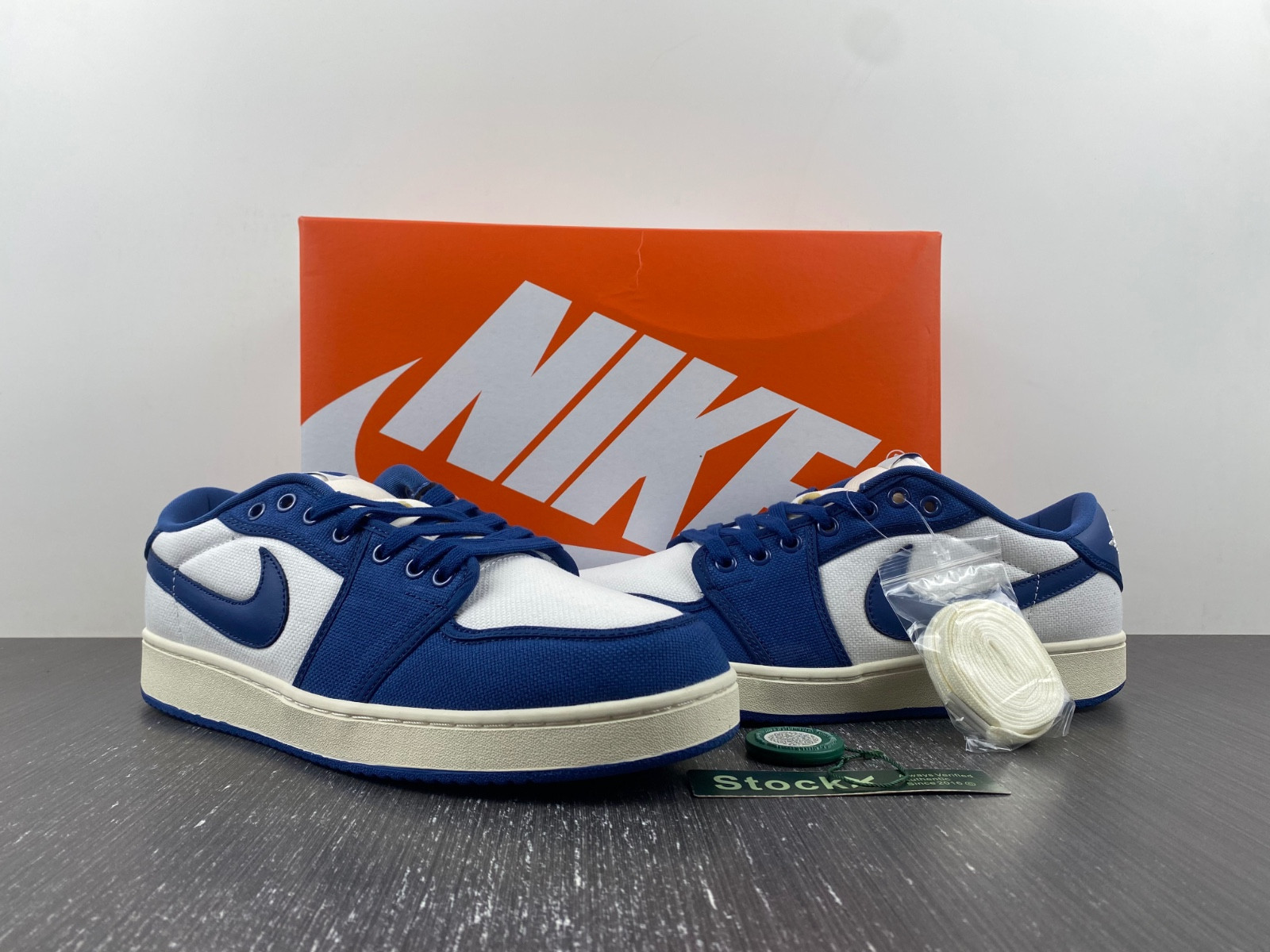 Air Jordan 1 KO Low “Dark Royal Blue” DX4981-103