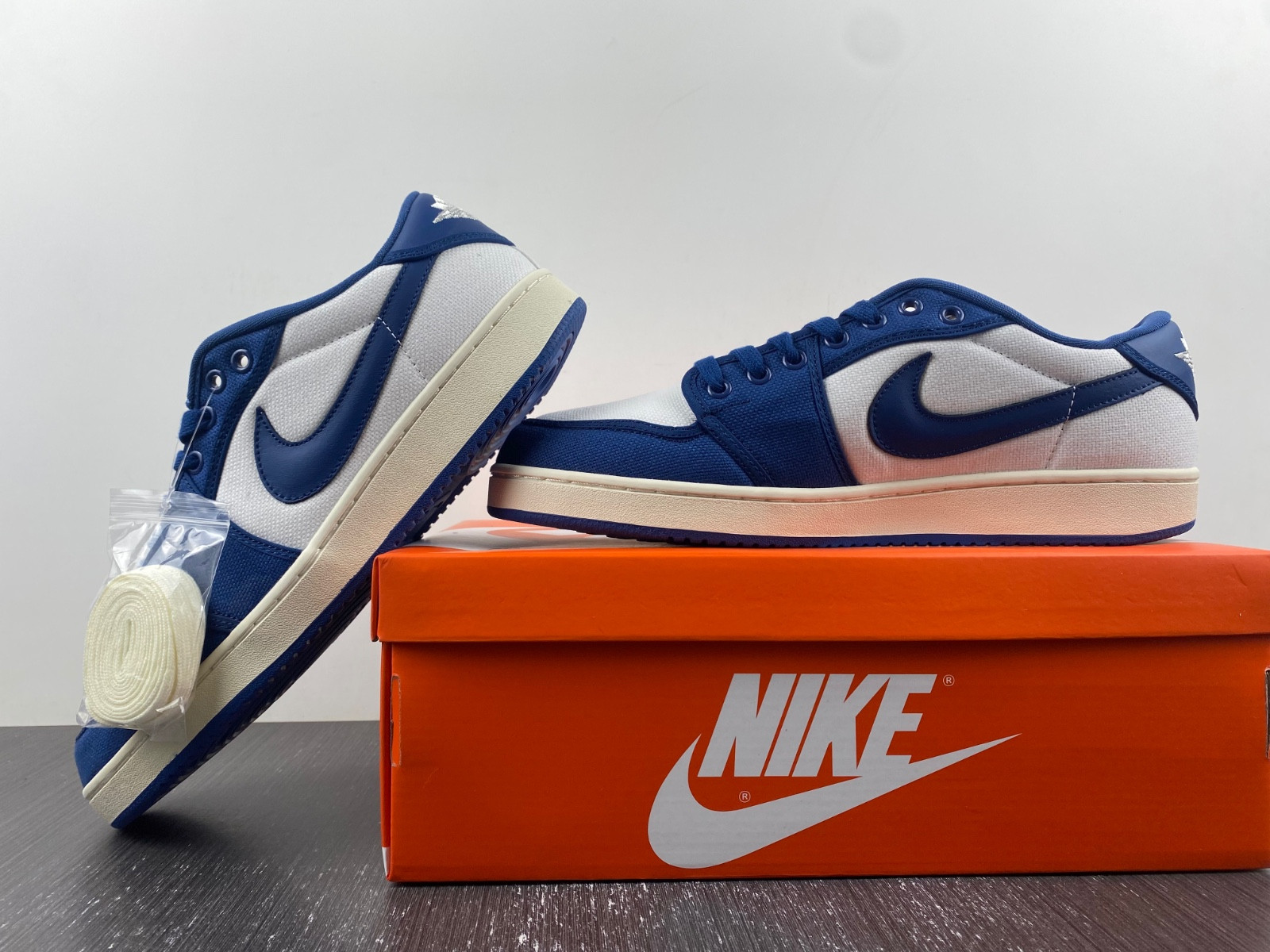 Air Jordan 1 KO Low “Dark Royal Blue” DX4981-103