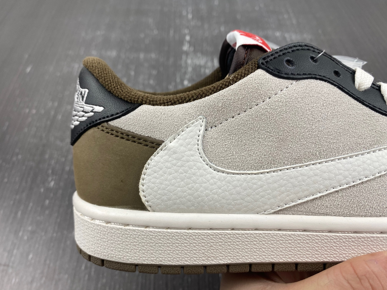Travis Scott x Air Jordan 1 Low DM7866-902