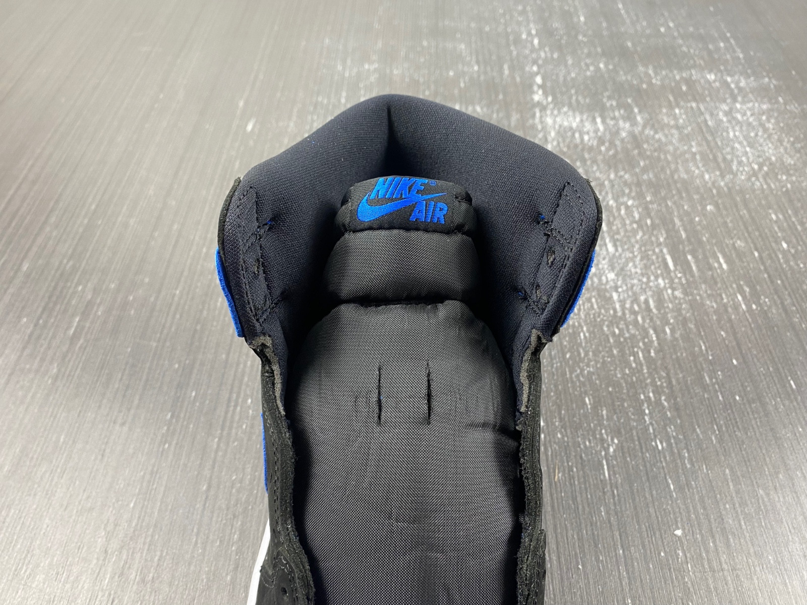 Air Jordan 1 High OG “Royal Suede” DZ5485-042