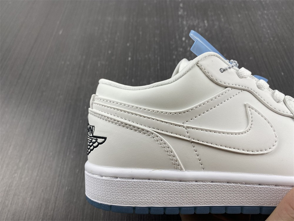 Air Jordan 1 Low AJ0819