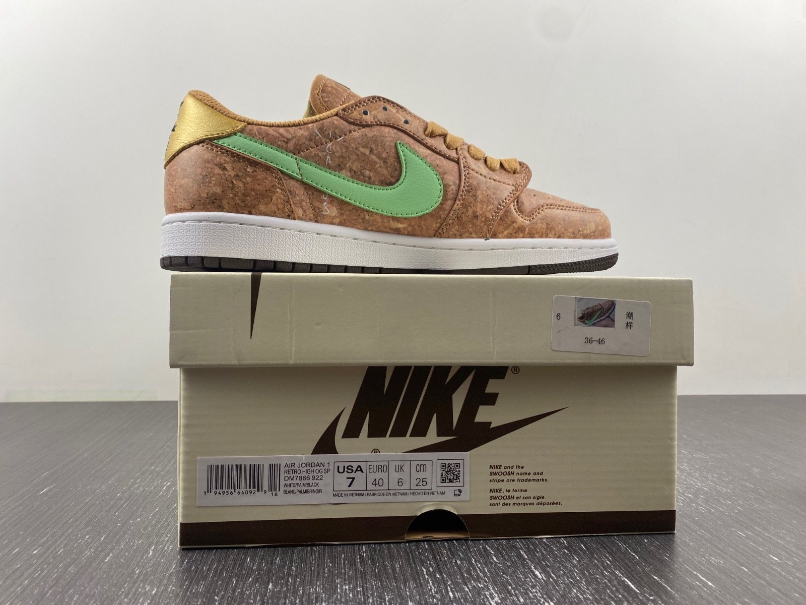 Travis Scott x Air Jordan 1 Low DM7866-922