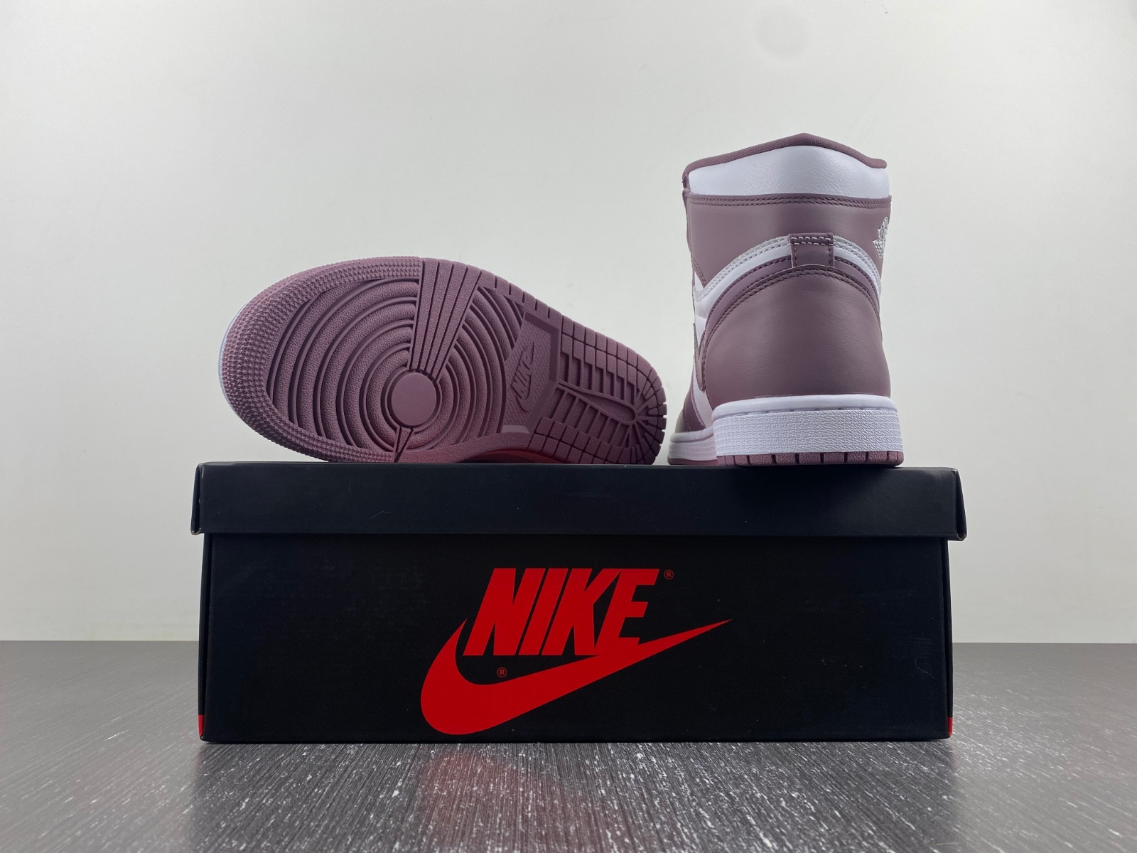 Air Jordan 1 High OG “Sky J Mauve” DZ5485-105