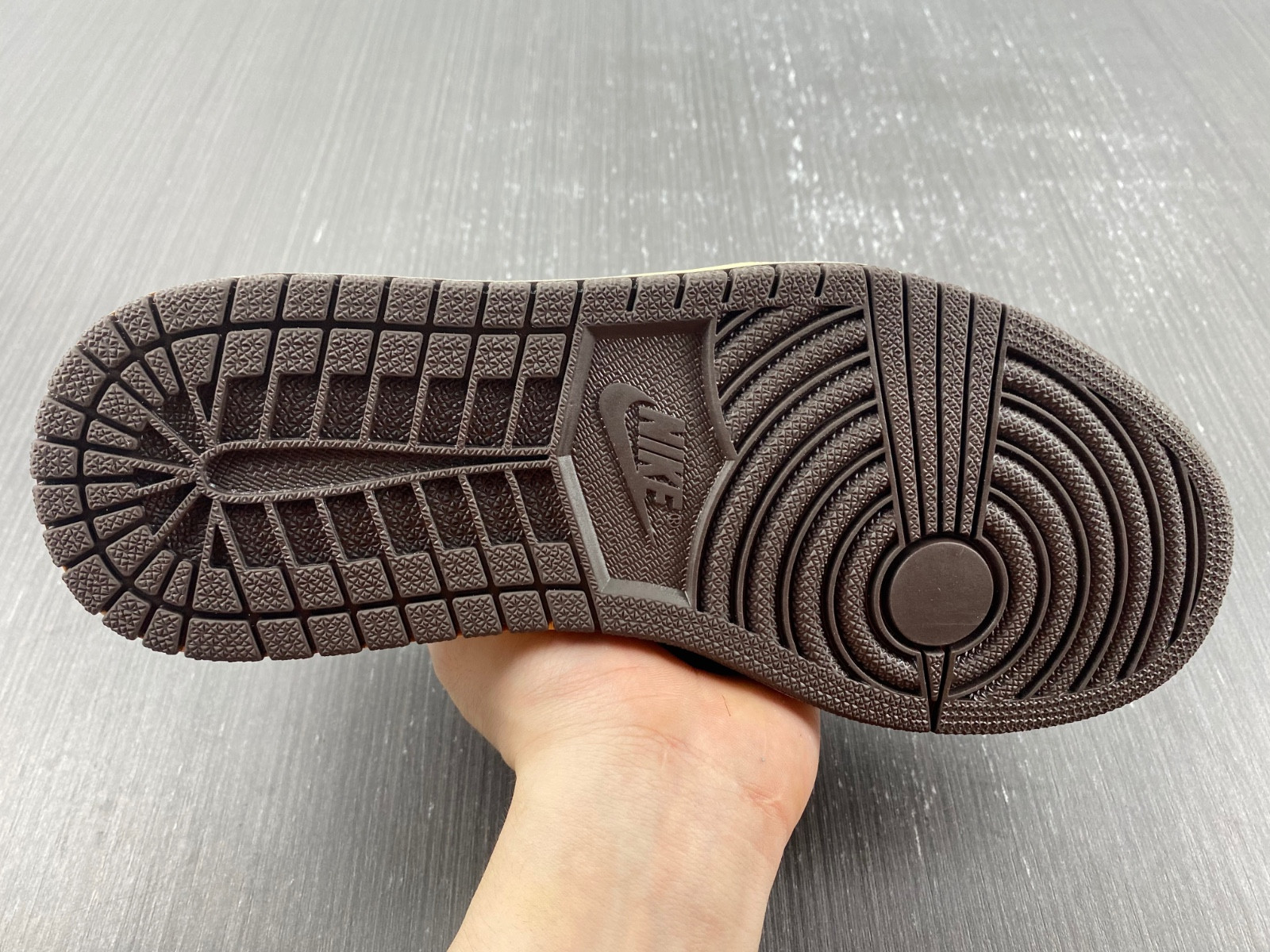 Air Jordan 1 Low CQ4277-105