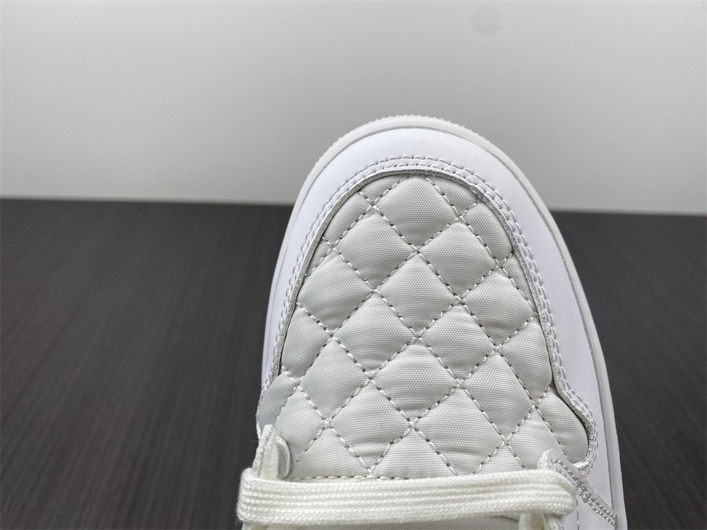 Air Jordan 1 Mid SE “White Quilted” DB6078-100