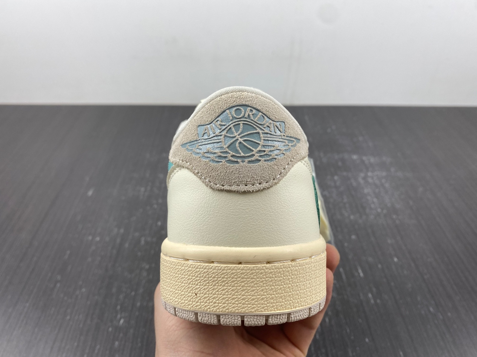 Air Jordan 1 Low DM7866-102