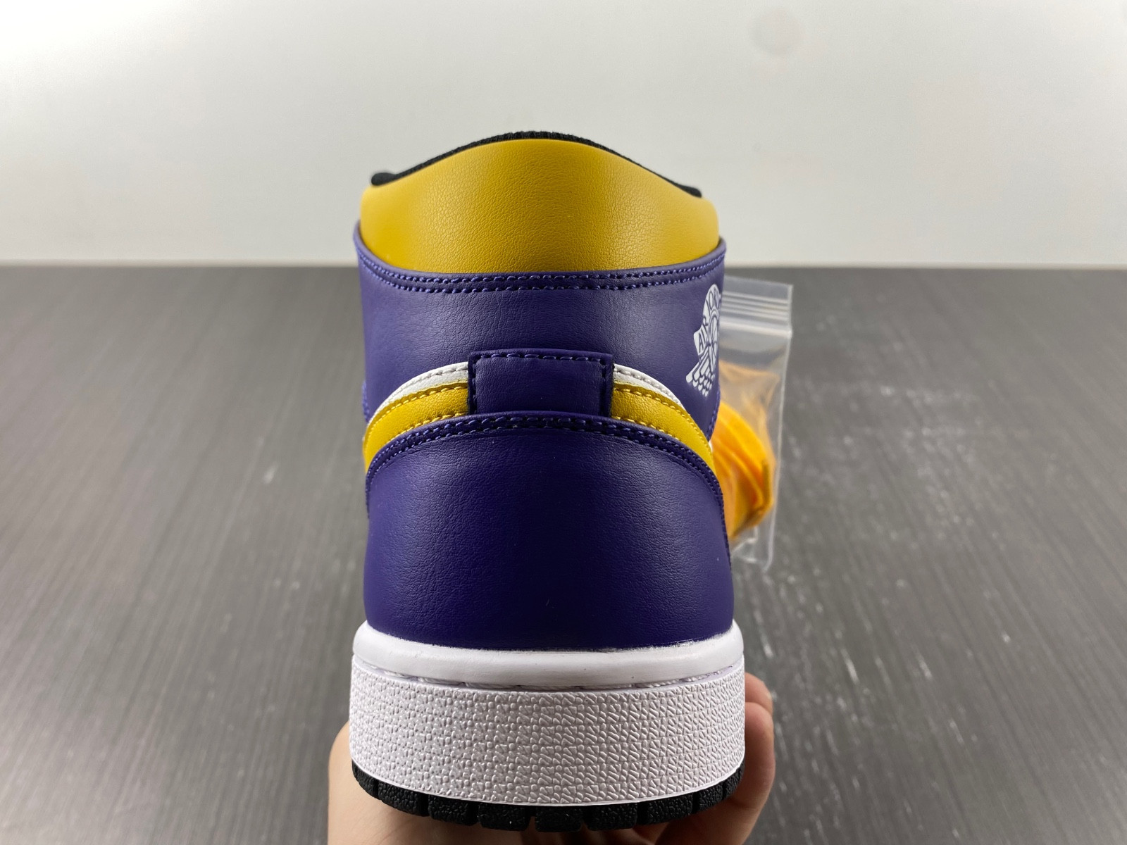 Air Jordan 1 Mid “Lakers” DQ8426-517