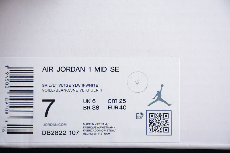 Air Jordan 1 Mid SE voltage Yellow DB2822-107