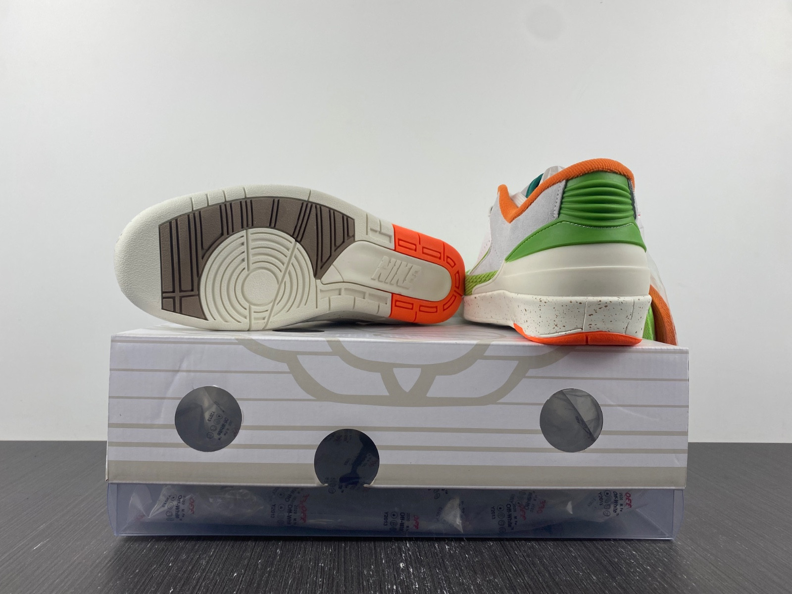 Titan x Air Jordan 2 Low WMNS DV6206-183