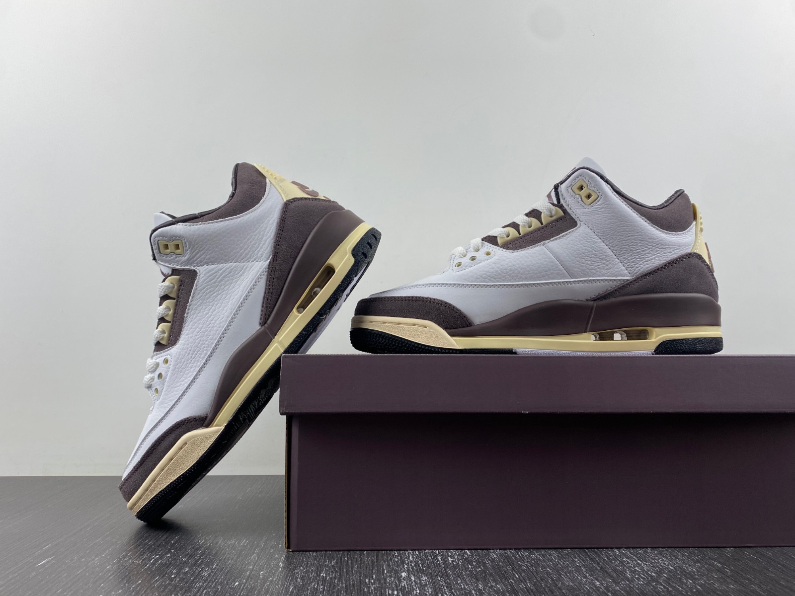 Air Jordan 3 DH3434-113