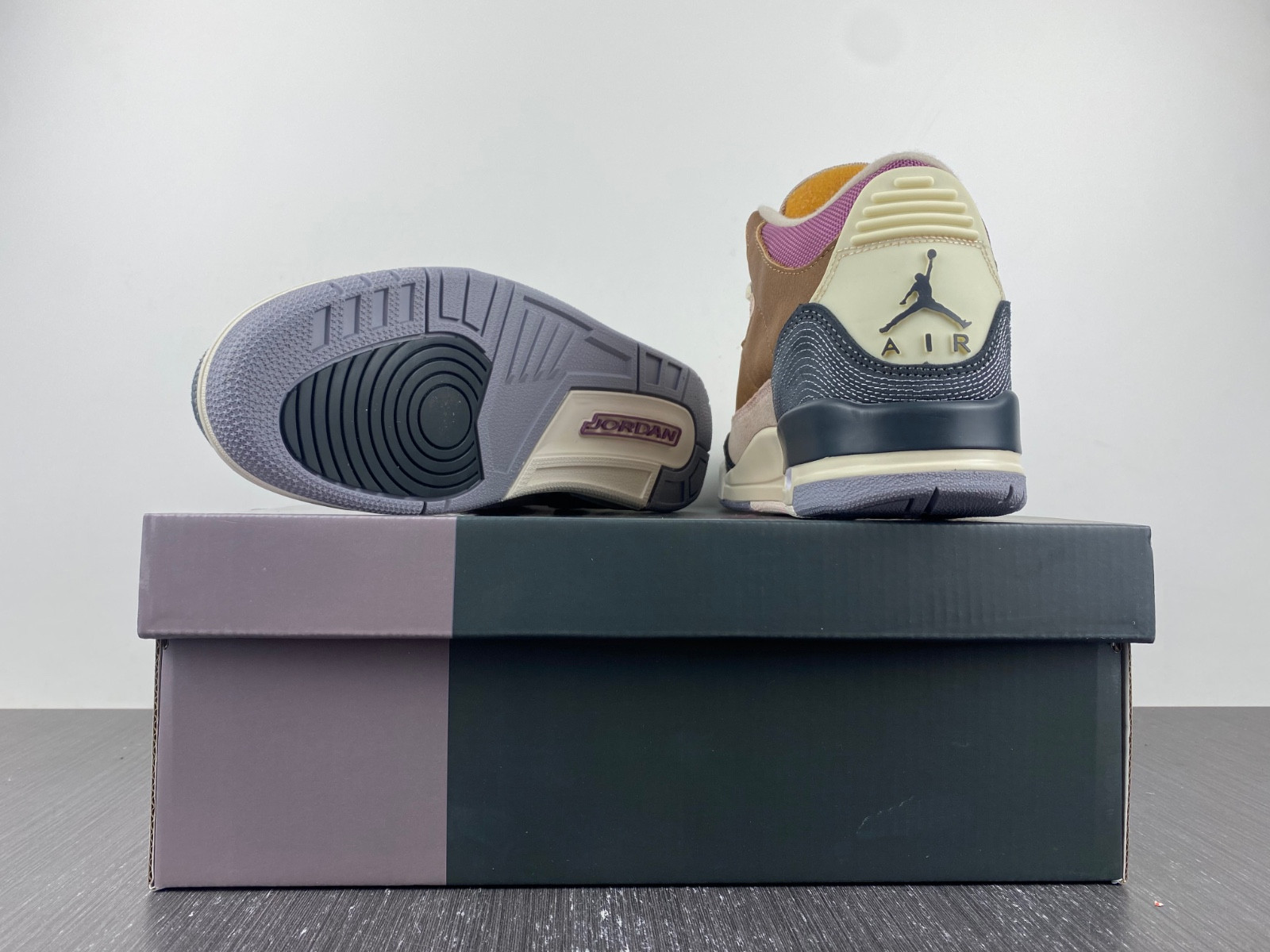 Jordan 3 Retro Winterized Archaeo Brown  DR8869-200