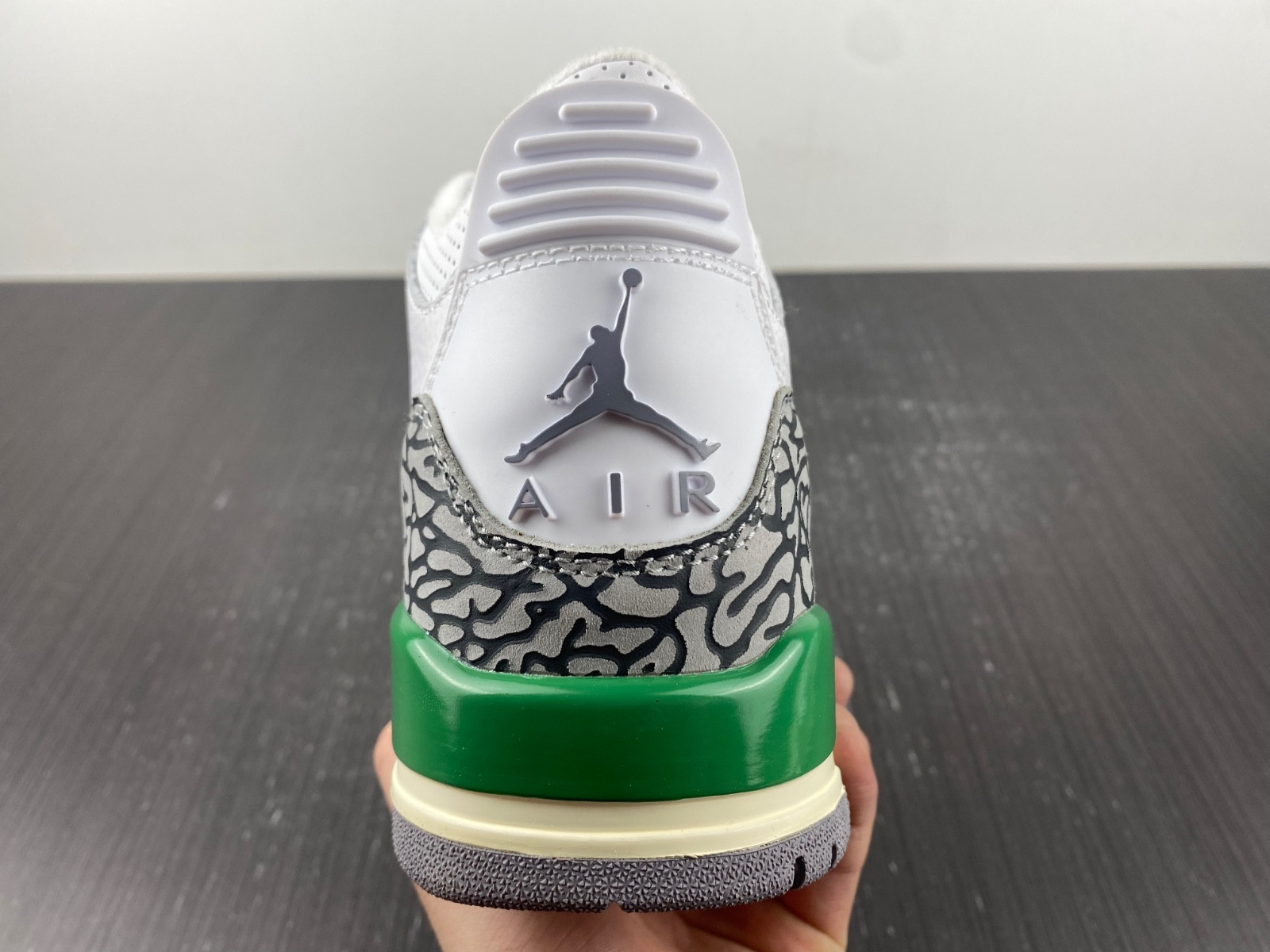 Jordan 3 Retro Lucky Green (W)  CK9646-136