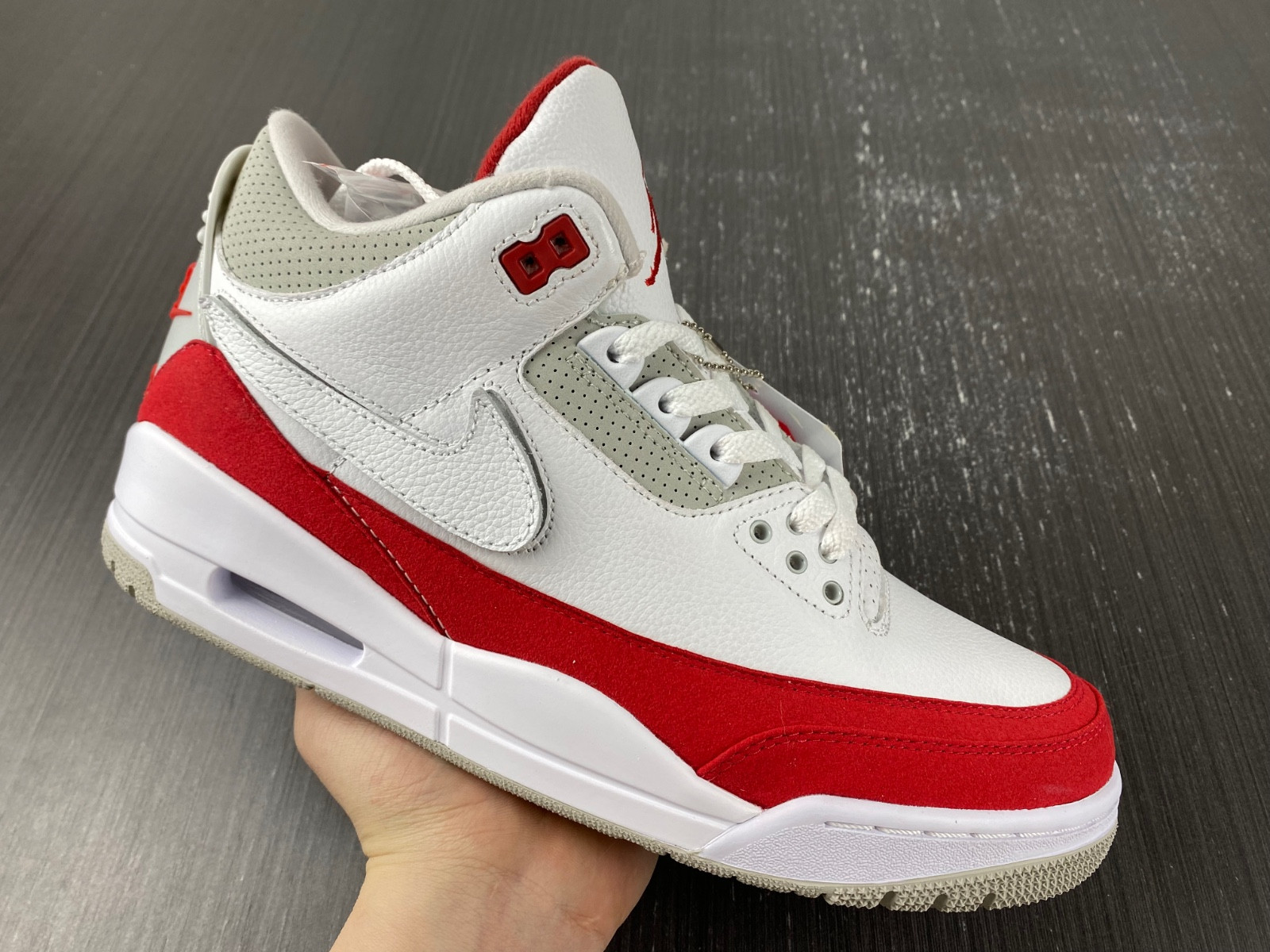 Air Jordan 3 Retro Tinker White University Red CJ0939-100