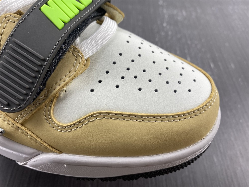 Jordan Legacy 312 Low DZ2762-101