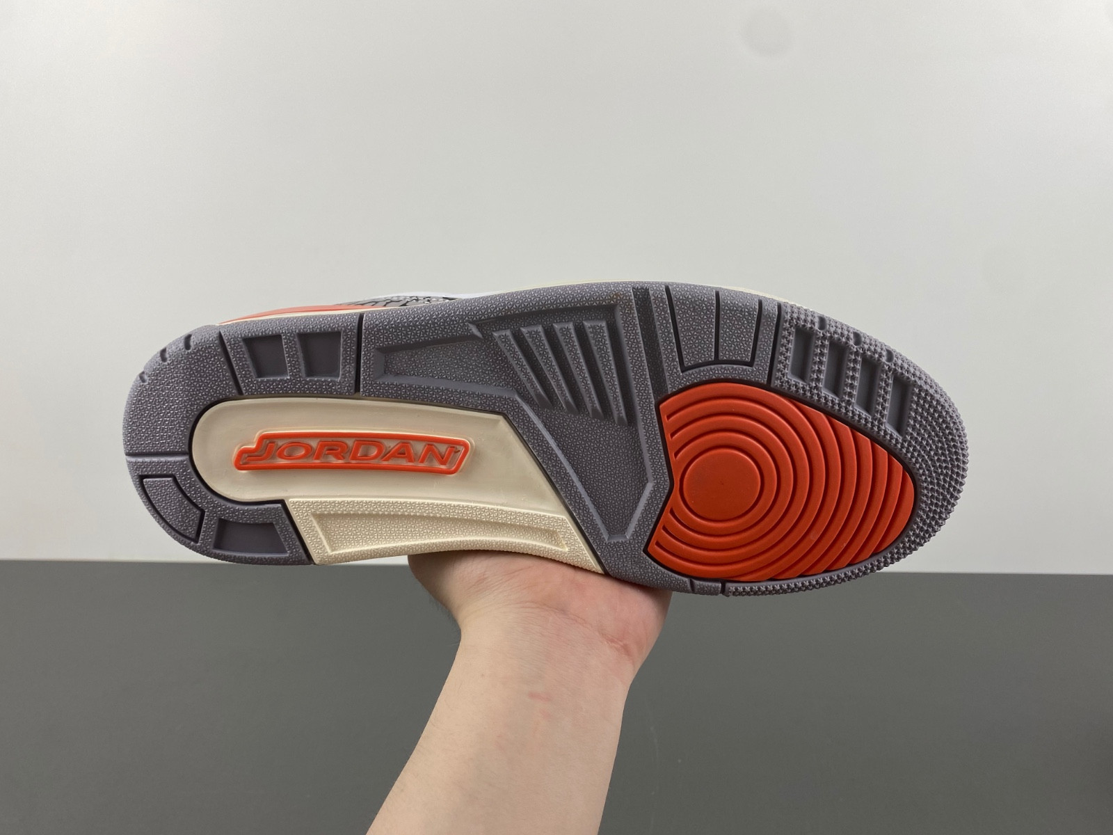 Air Jordan 3 WMNS “Georgia Peach CK9246-121