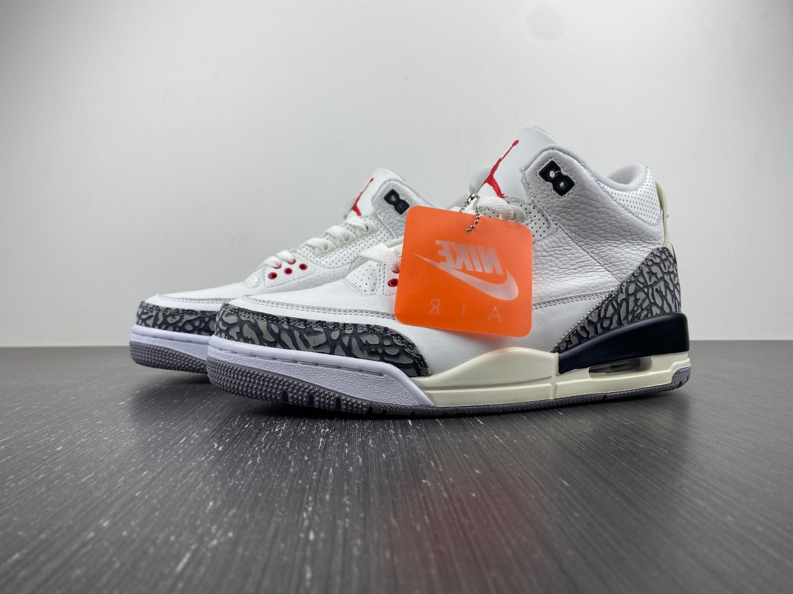 Air Jordan 3 “White Cement Reimagined”  DN3707-100