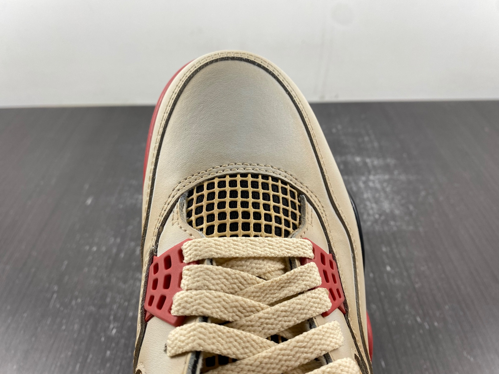 Air Jordan 4 AQ9129-105