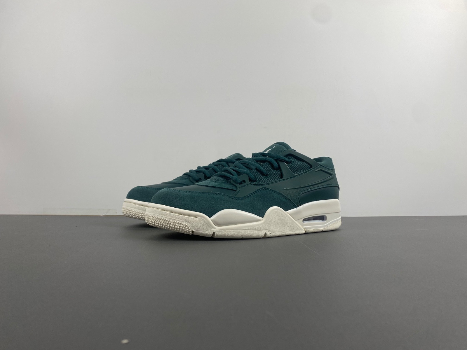 Air Jordan 4 RM WMNS “Oxidized Green” FQ7940-300