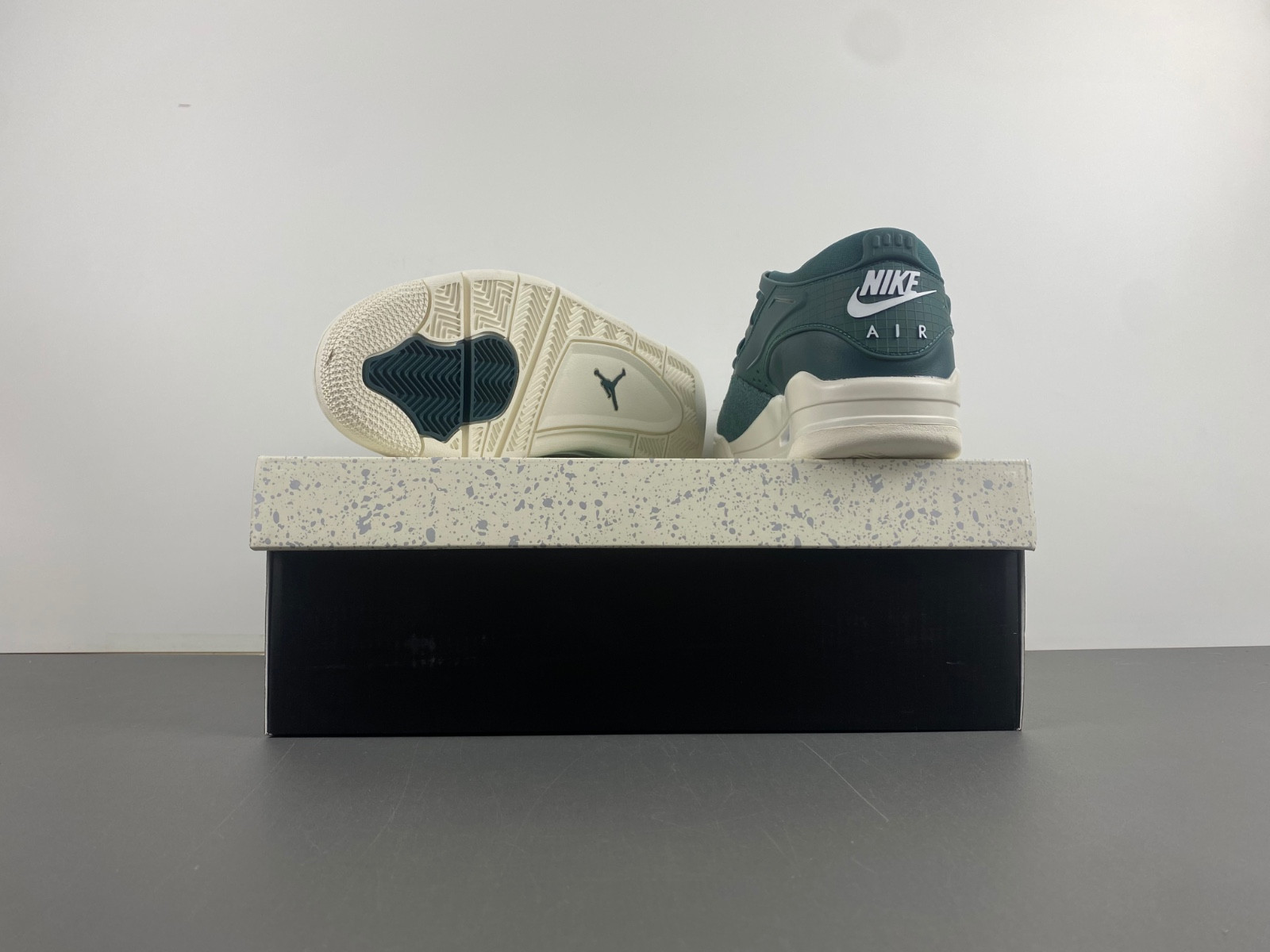 Air Jordan 4 RM WMNS “Oxidized Green” FQ7940-300