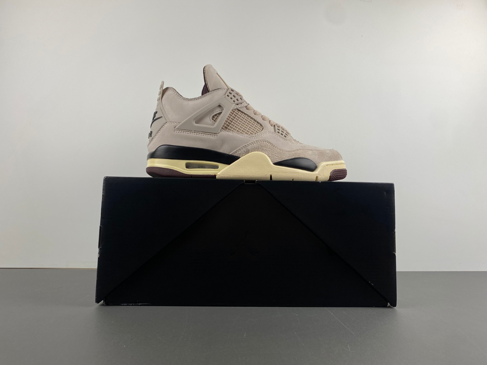 A Ma Maniere x Air Jordan 4 “While You Were Sleeping”FZ4810-200